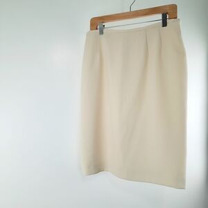 ❤️ Studio Classic Cream Pencil Skirt